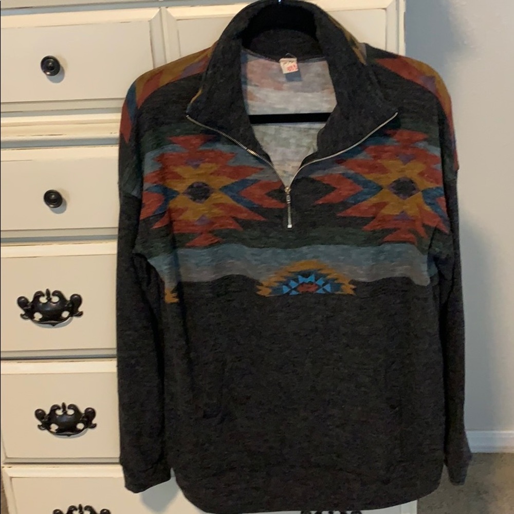 Aztec print pull over